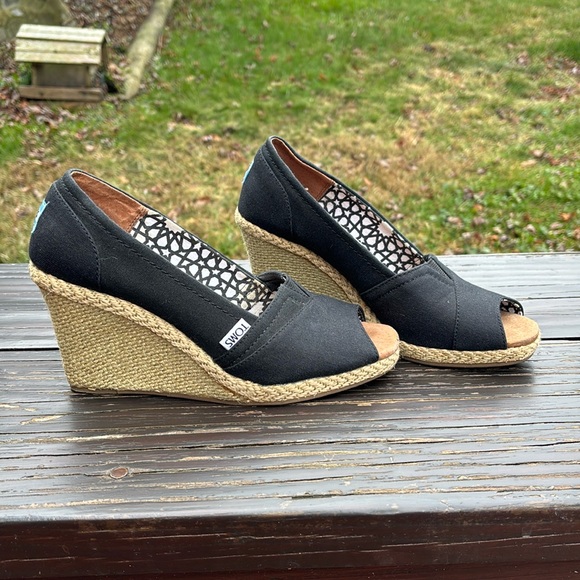 Toms Black Canvas Woven Wedges Open Toe Women Size 7.5W - Picture 4 of 10